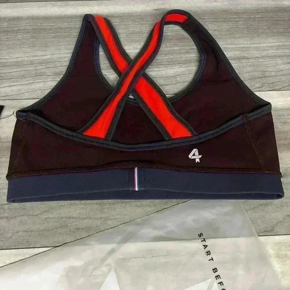 Fourlaps Infinity Sports Bra activewear workout bra Fudge Smoke size small - Picture 2 of 5
